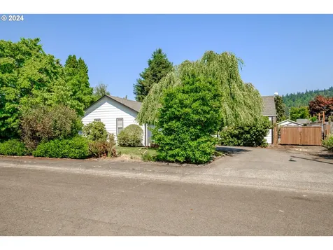 1551 Downing Drive Lebanon OR 97355