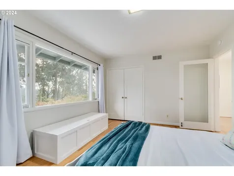 2290 Spring Boulevard Eugene OR 97403
