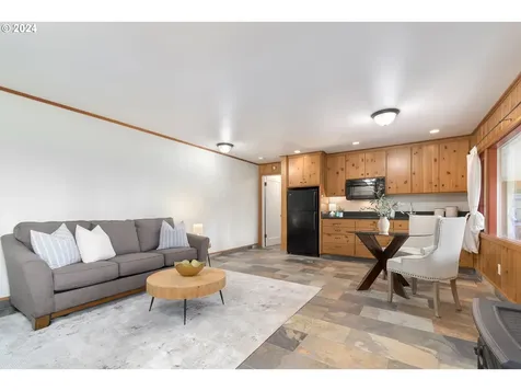 2290 Spring Boulevard Eugene OR 97403