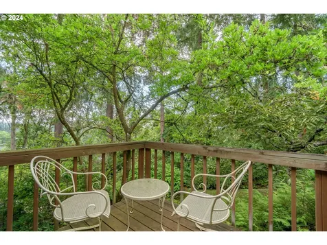 2290 Spring Boulevard Eugene OR 97403