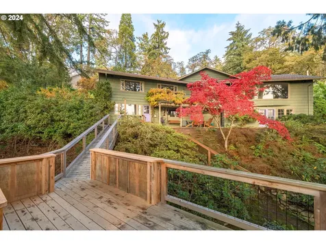 2290 Spring Boulevard Eugene OR 97403
