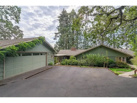 2290 Spring Boulevard Eugene OR 97403