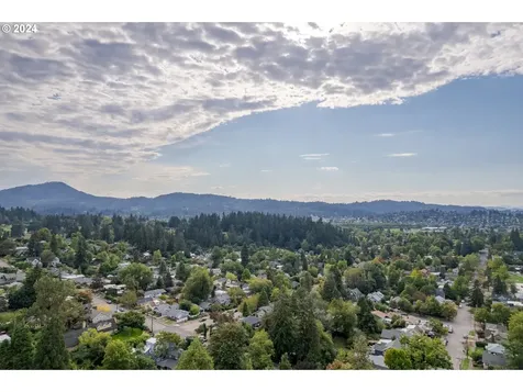 2290 Spring Boulevard Eugene OR 97403
