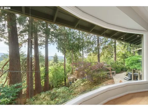 2290 Spring Boulevard Eugene OR 97403