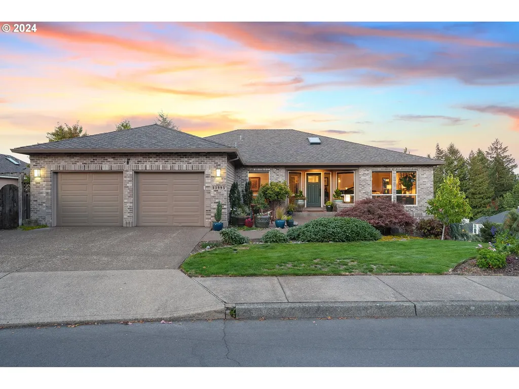 13995 SW Mistletoe Drive Portland OR 97223
