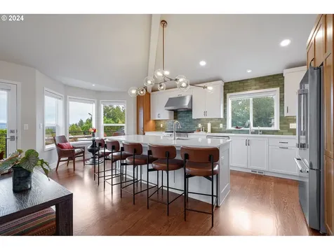 13995 SW Mistletoe Drive Portland OR 97223