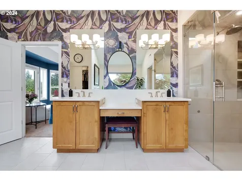 13995 SW Mistletoe Drive Portland OR 97223