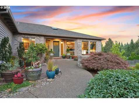 13995 SW Mistletoe Drive Portland OR 97223