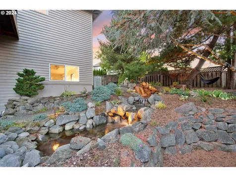 13995 SW Mistletoe Drive Portland OR 97223