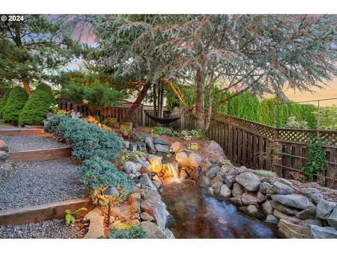 13995 SW Mistletoe Drive Portland OR 97223