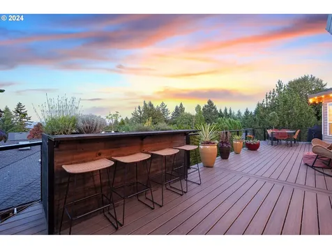 13995 SW Mistletoe Drive Portland OR 97223