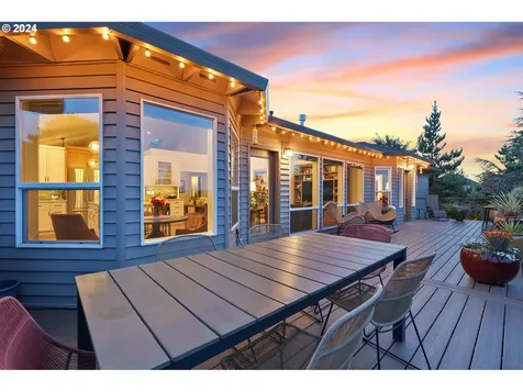 13995 SW Mistletoe Drive Portland OR 97223