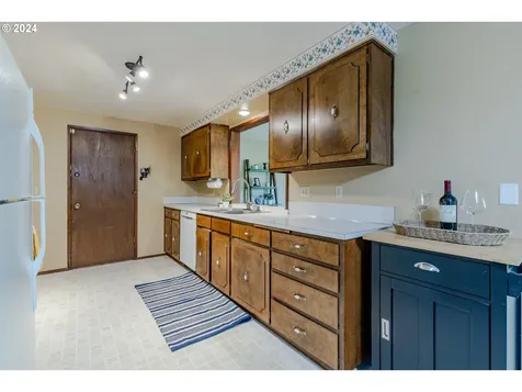 2350 8th Street Springfield OR 97477