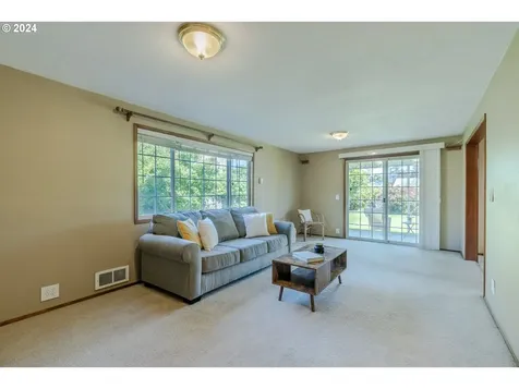 2350 8th Street Springfield OR 97477