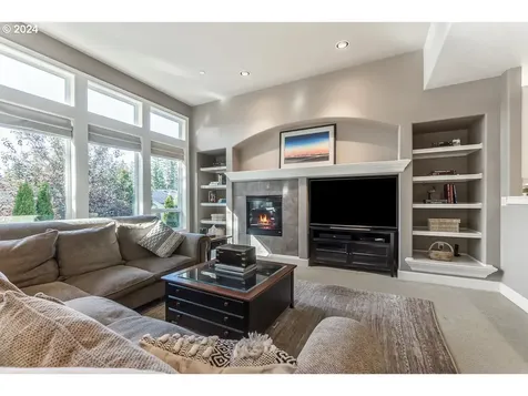 18387 Sw Santoro Drive Beaverton OR 97007