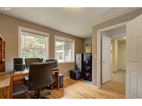 14310 Ne Mahnke Drive Brush Prairie WA 98606