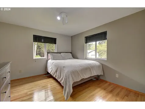 14310 Ne Mahnke Drive Brush Prairie WA 98606