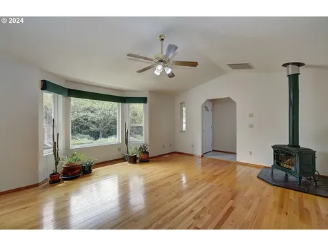 14310 Ne Mahnke Drive Brush Prairie WA 98606