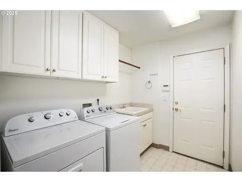 20275 SW Comanche Terrace Tualatin OR 97062