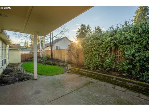 20275 SW Comanche Terrace Tualatin OR 97062
