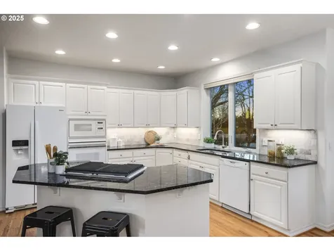 20275 SW Comanche Terrace Tualatin OR 97062