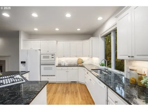 20275 SW Comanche Terrace Tualatin OR 97062