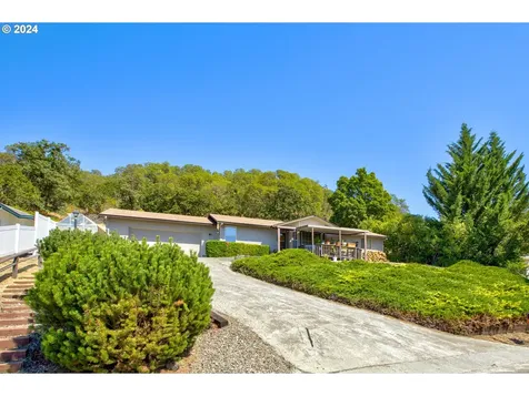 1899 NE Todd Street Roseburg OR 97470