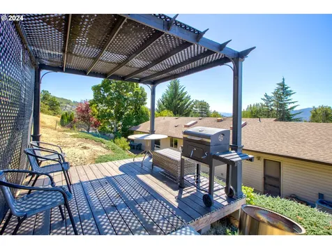 1899 NE Todd Street Roseburg OR 97470