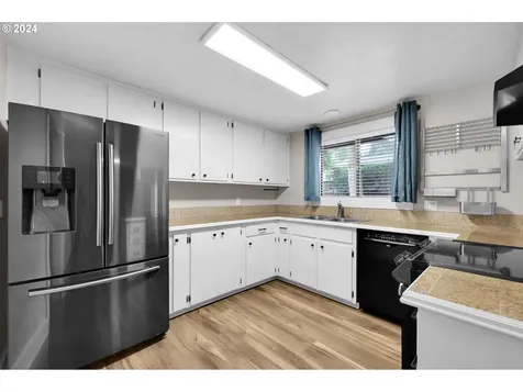 2884 Chambers Street Eugene OR 97405