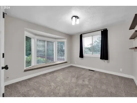 2884 Chambers Street Eugene OR 97405