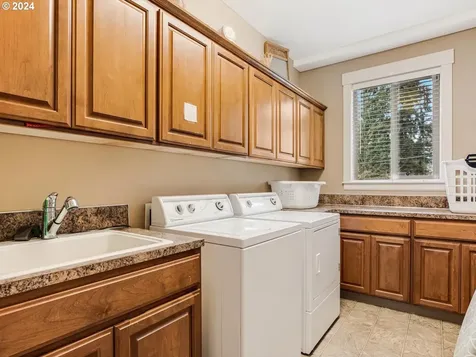 10417 NE 28th Avenue Vancouver WA 98686