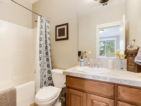 10417 NE 28th Avenue Vancouver WA 98686