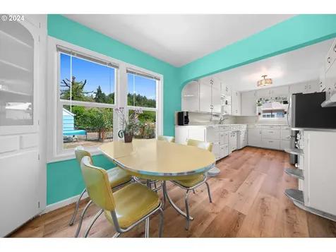 1112 Birch Avenue Cottage Grove OR 97424