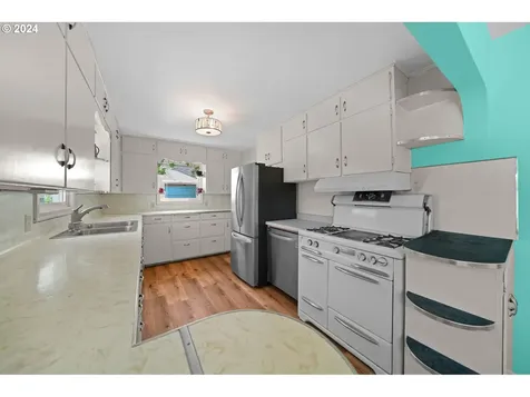 1112 Birch Avenue Cottage Grove OR 97424