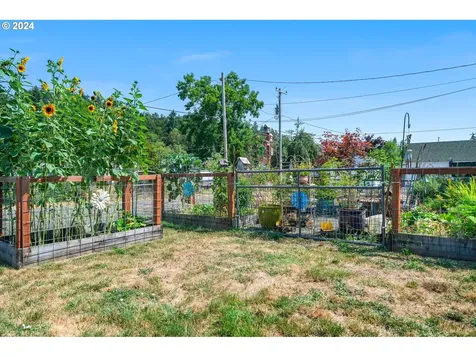 1112 Birch Avenue Cottage Grove OR 97424