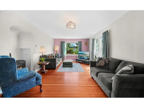 1112 Birch Avenue Cottage Grove OR 97424
