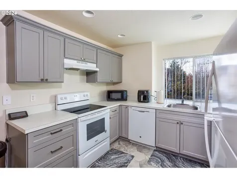 3650 Ne 158th Avenue Portland OR 97230