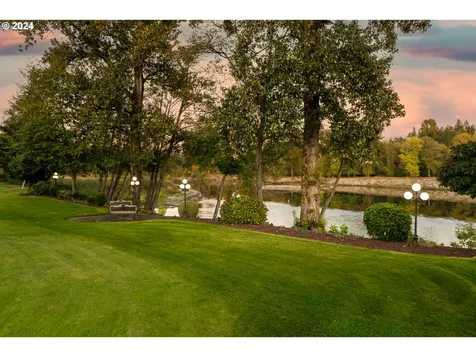 109 Brothers Road Woodland WA 98674