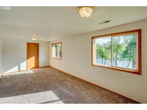 109 Brothers Road Woodland WA 98674