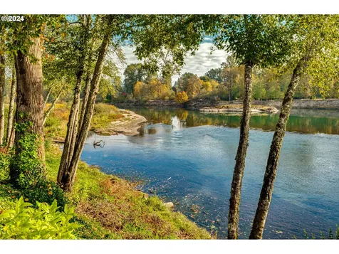 109 Brothers Road Woodland WA 98674