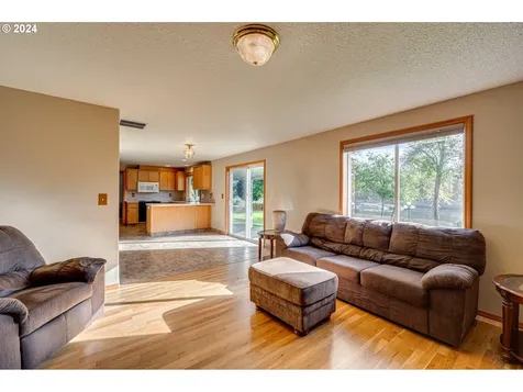 109 Brothers Road Woodland WA 98674