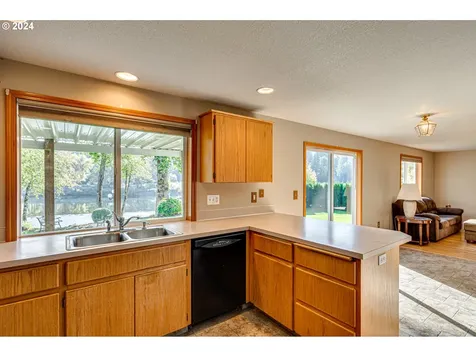 109 Brothers Road Woodland WA 98674