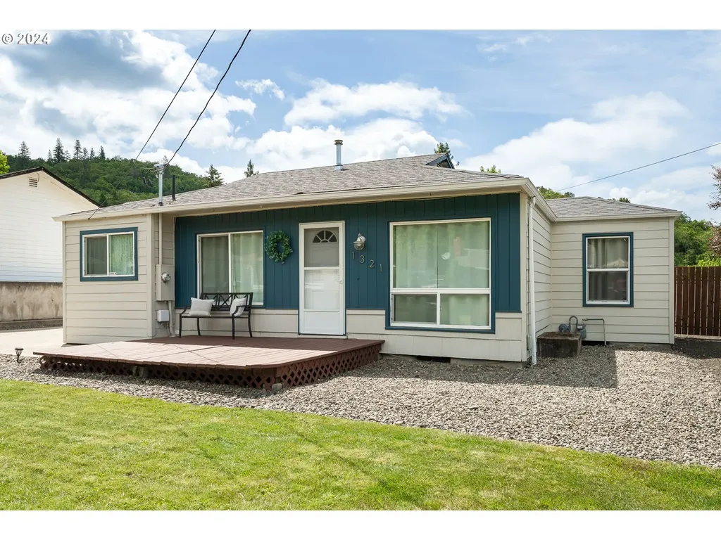 1321 Ne Alameda Avenue Roseburg OR 97470