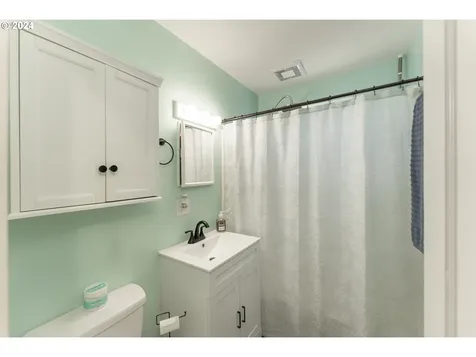 1321 Ne Alameda Avenue Roseburg OR 97470
