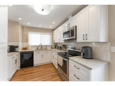 1321 Ne Alameda Avenue Roseburg OR 97470