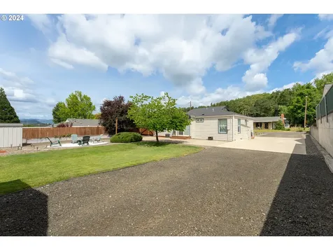 1321 Ne Alameda Avenue Roseburg OR 97470