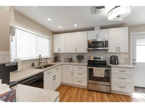 1321 Ne Alameda Avenue Roseburg OR 97470