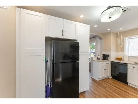 1321 Ne Alameda Avenue Roseburg OR 97470