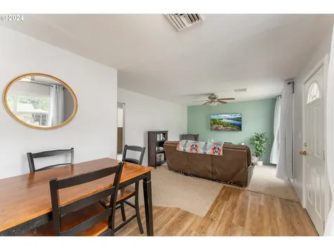 1321 Ne Alameda Avenue Roseburg OR 97470