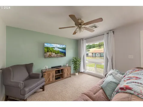 1321 Ne Alameda Avenue Roseburg OR 97470